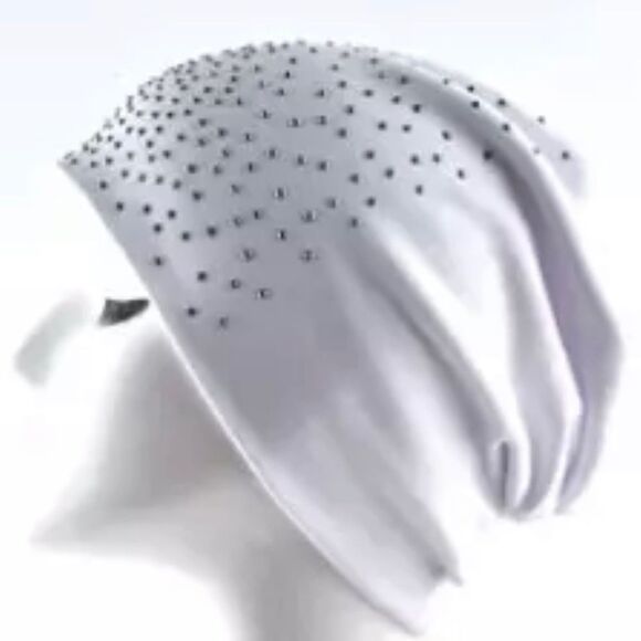 White Studded Spiked Rhinestones Lightweight Cotton Beanie Cap - NEW - Picture 1 of 3